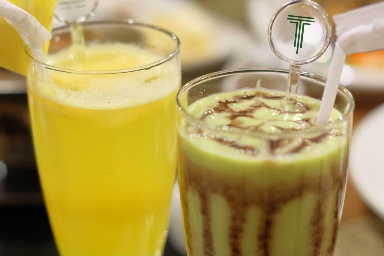 Tunjungan Hotel Surabaja Zewnętrze zdjęcie
